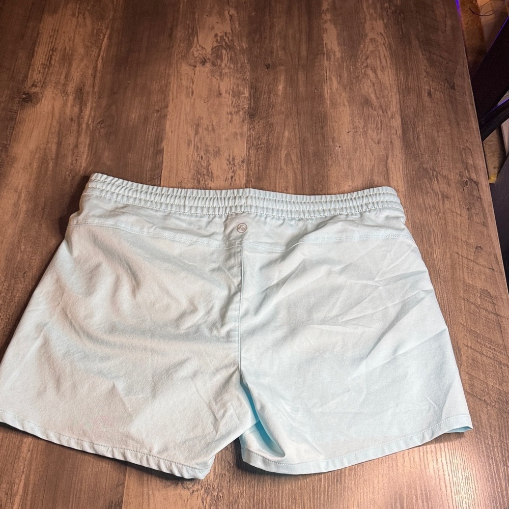 Eddie Bauer Women's Athletic Shorts in Light Blue - Picture 3 of 4
